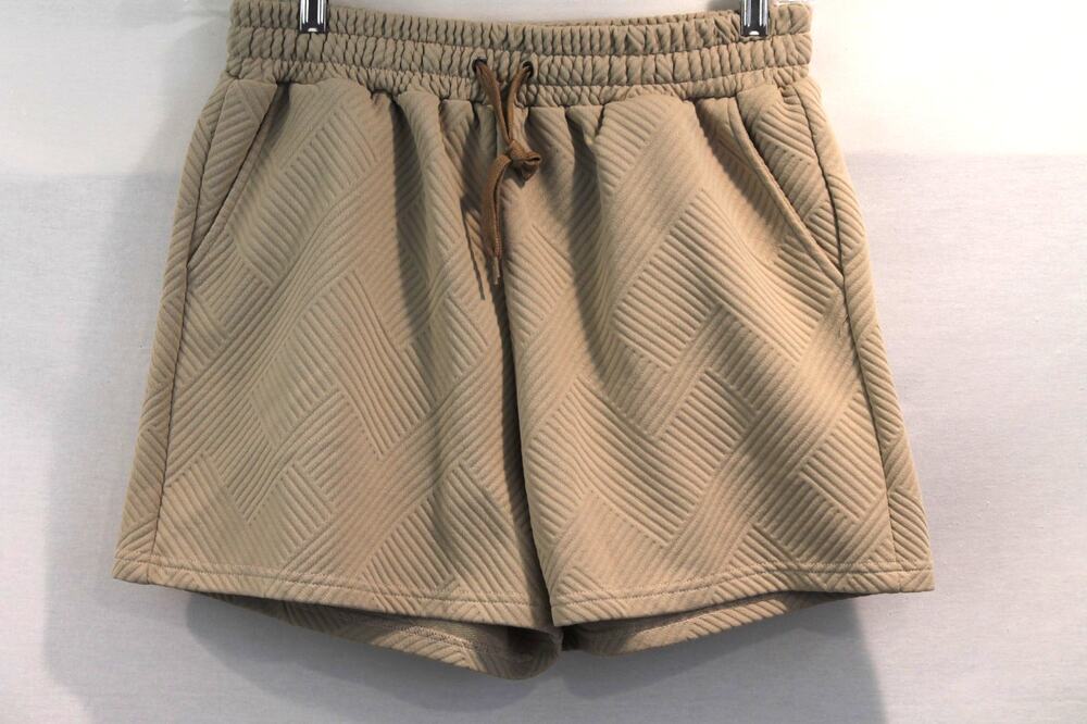 Salty Wave Texture Sweat Shorts Womens size L Beige Drawstring Waist Pockets